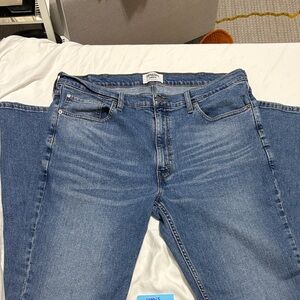 Denizen from Levi's Men's Medium Blue Straight Jeans 218 38W x 34L